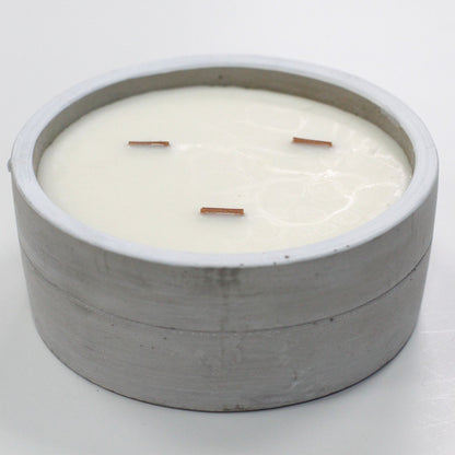 Concrete Woodwick Candle – Patchouli & Dark Amber