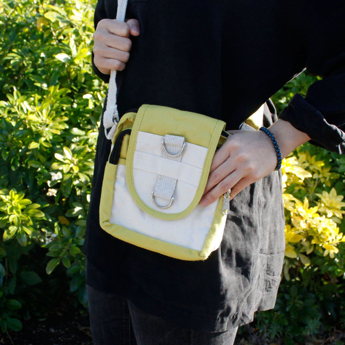 Natural Cotton Crossbody Travel Bag – Olive